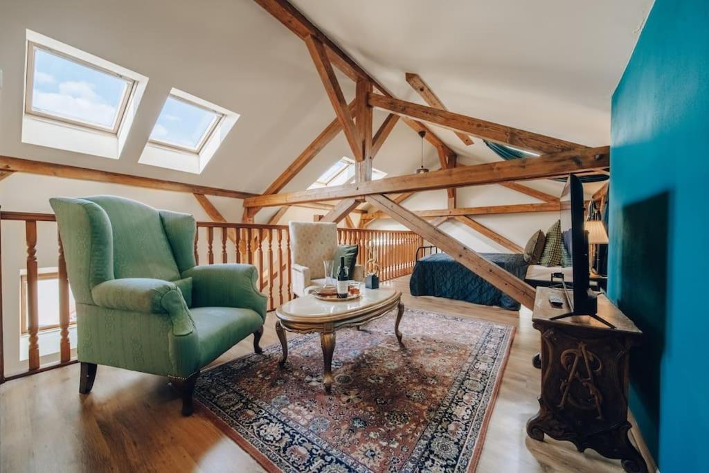 Magnificent Historical Penthouse In The Heart Of Prague Apartment ภายนอก รูปภาพ