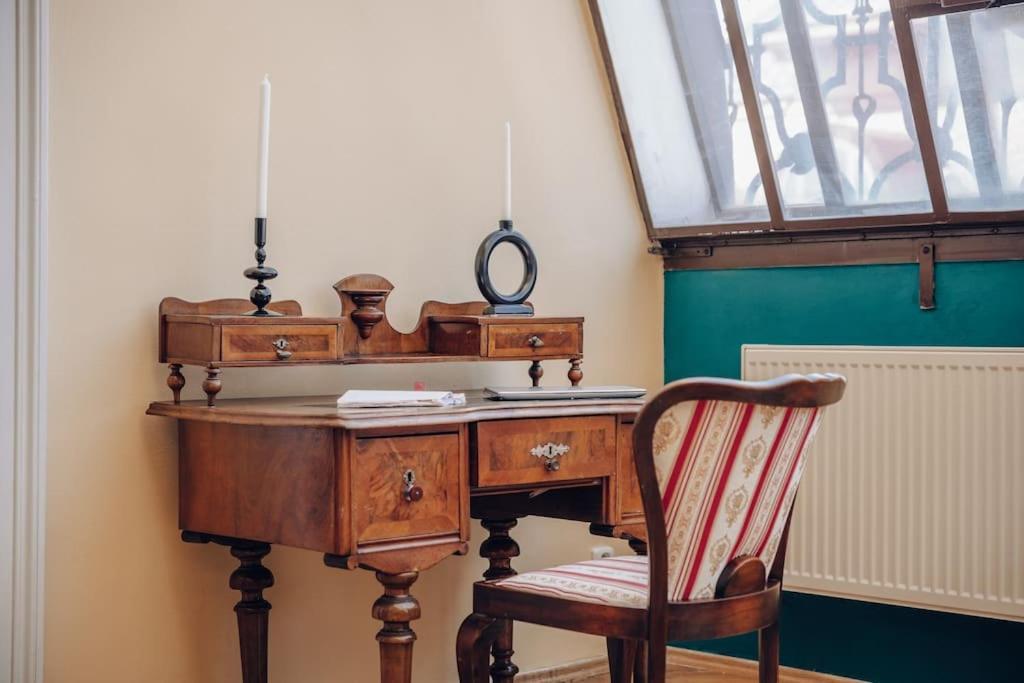 Magnificent Historical Penthouse In The Heart Of Prague Apartment ภายนอก รูปภาพ