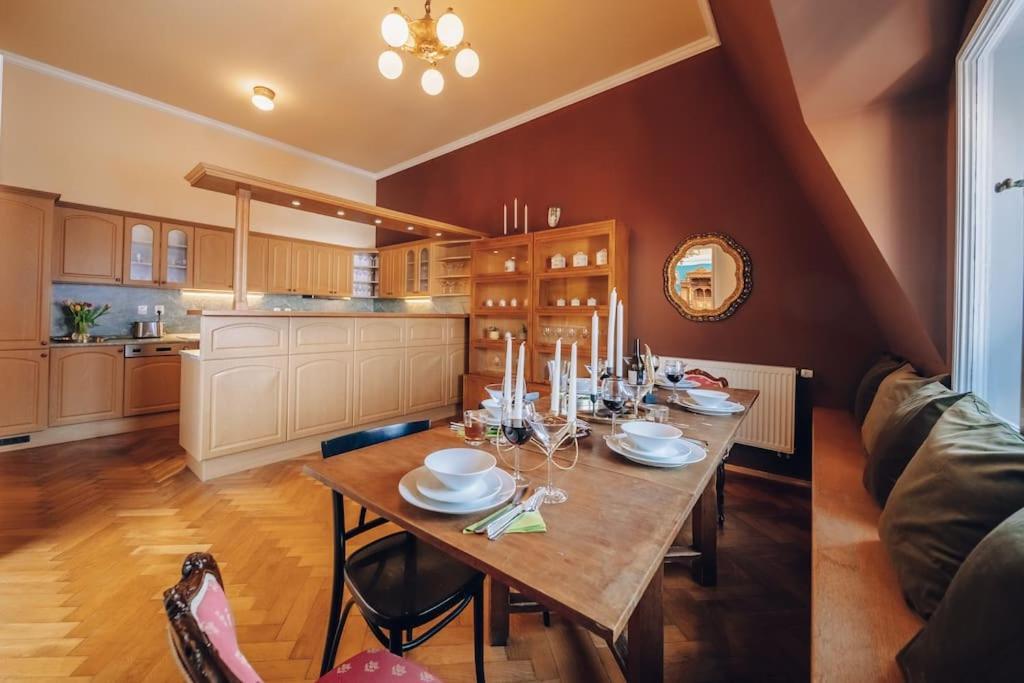 Magnificent Historical Penthouse In The Heart Of Prague Apartment ภายนอก รูปภาพ